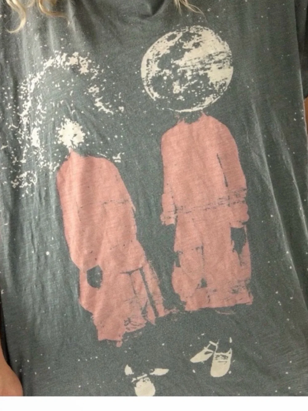 Magnolia Pearl Vintage-Inspired Moon Head Graphic Tee - Black & Dusty Rose - Picture 2 of 5